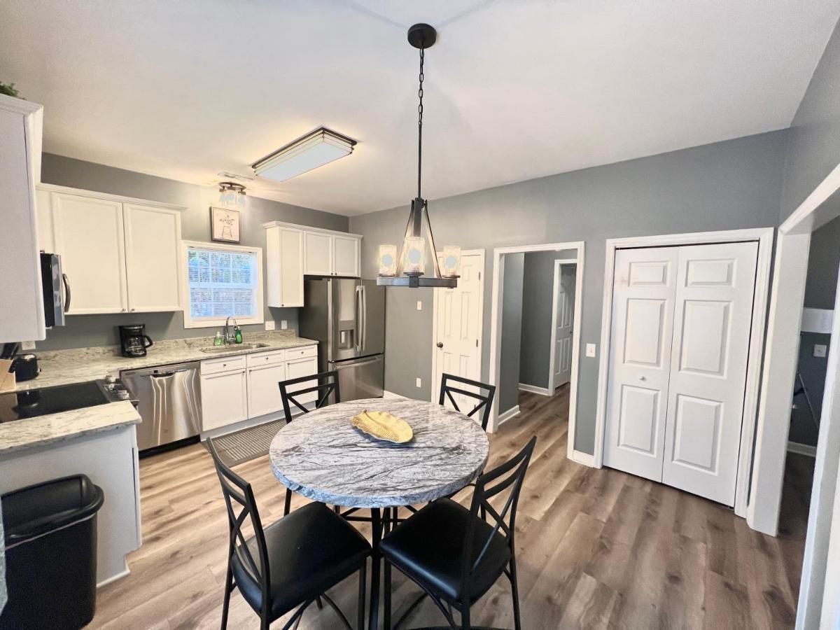 Beautiful, Spacious, Hidden Gem In Heart Of Wilmington Exterior foto